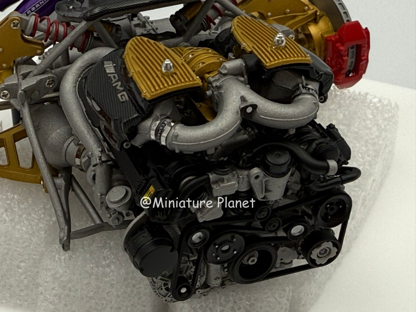 VMB 1:18 Pagani Huayra Engine