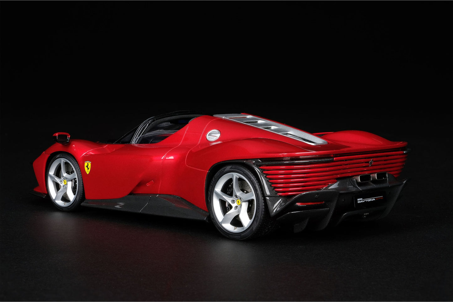 Amalgam 1:18 Ferrari SP3 Daytona