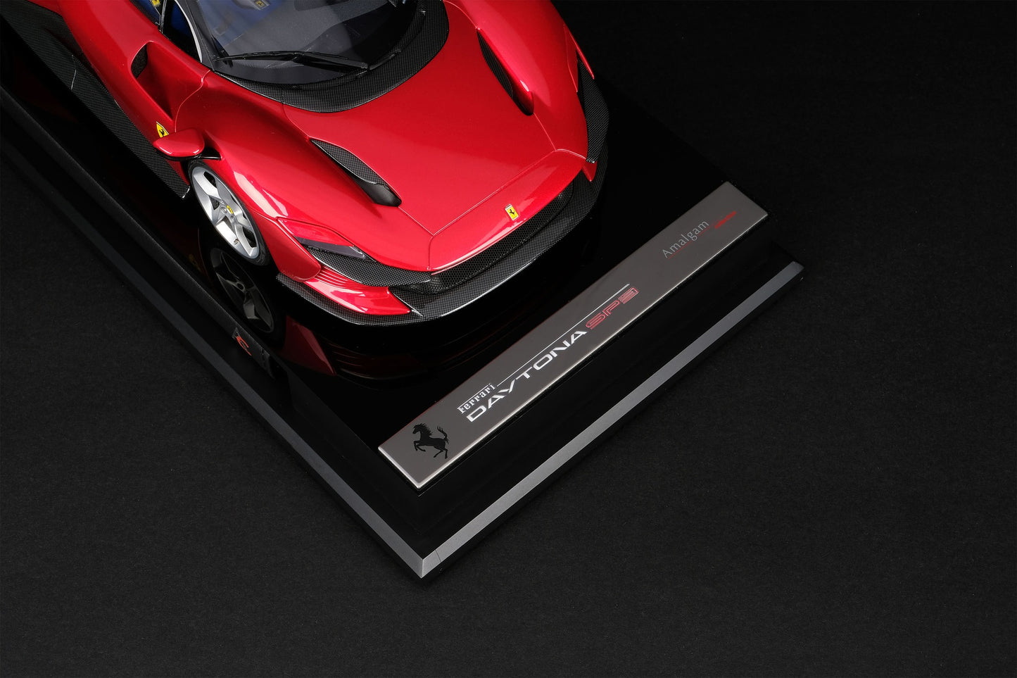 Amalgam 1:18 Ferrari SP3 Daytona