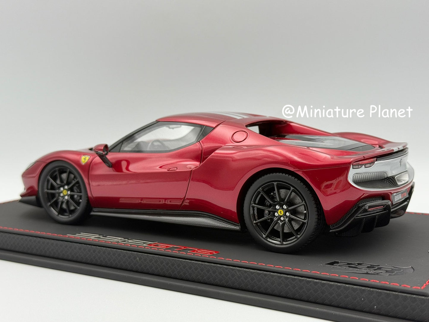 BBR 1:18 Ferrari 296 Assetto Fiorano (Metallic Red)