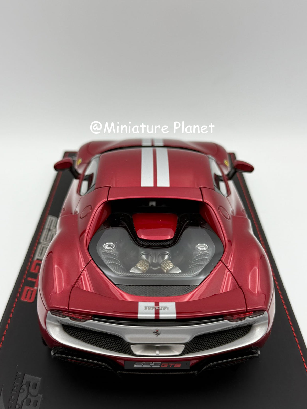 BBR Models 1:18 Ferrari 296 GTB Assetto Fiorano - Metallic Red