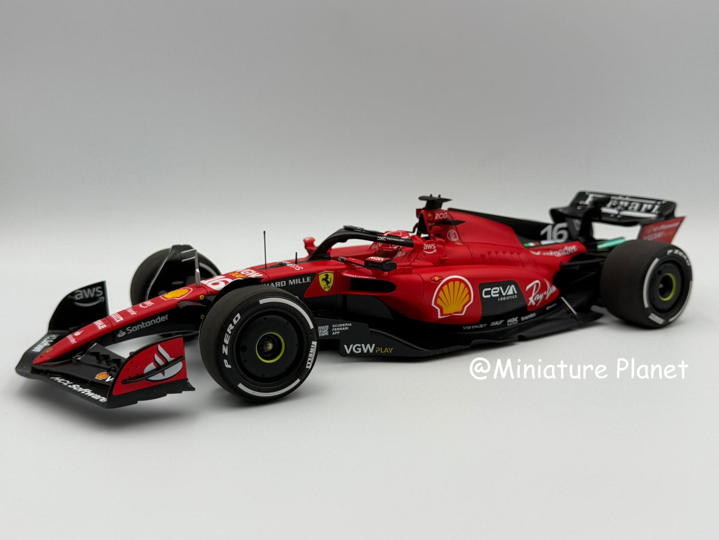 BBR 1:18 Ferrari SF-23 GP Singapore Marina Bay 2023