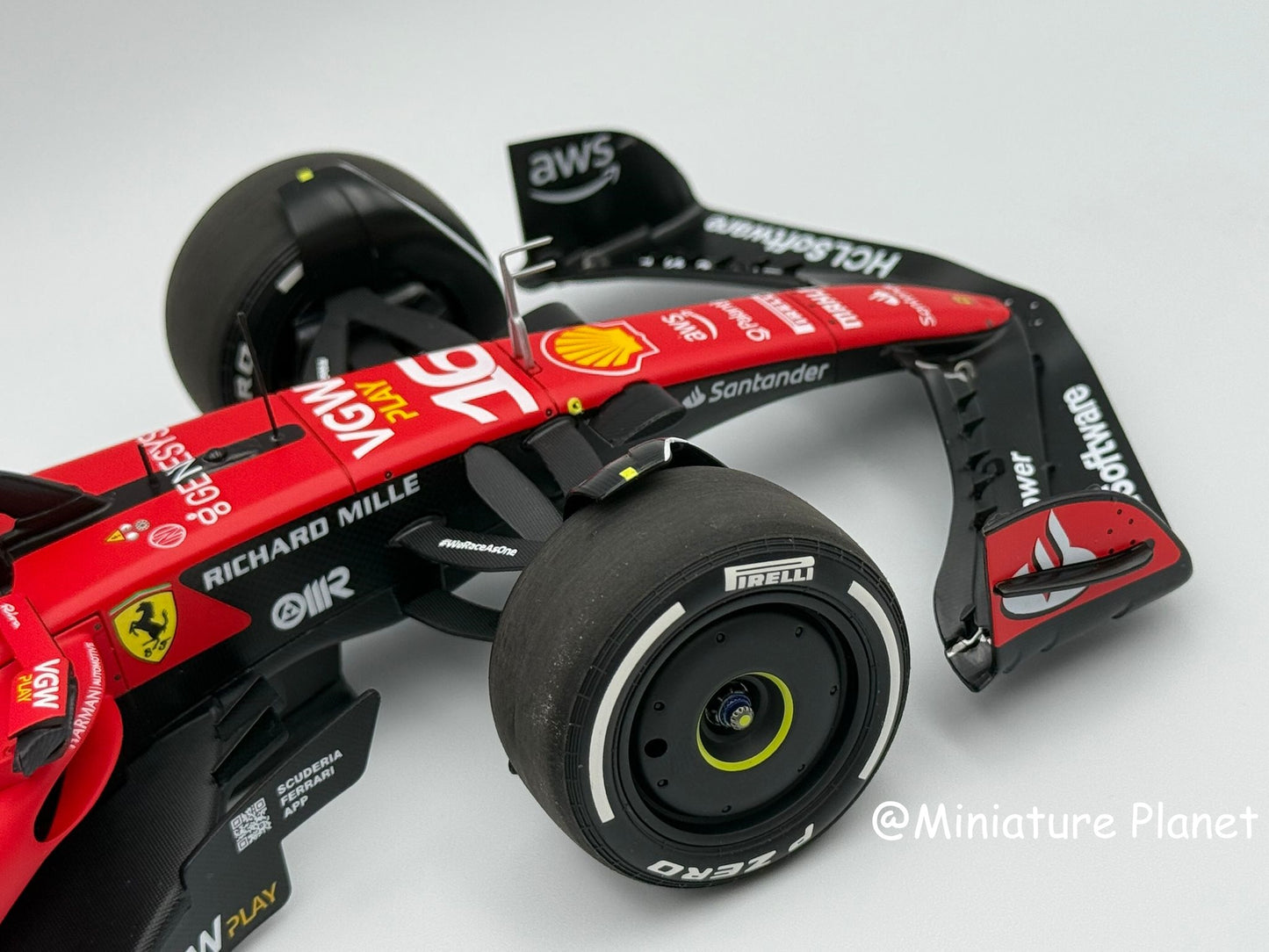 BBR 1:18 Ferrari SF-23 GP Singapore Marina Bay 2023