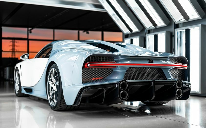 PREORDER HH Model x Miniature Planet 1:18 Bugatti Chiron Super Sport 'Le Muguet' (Exclusive Model)