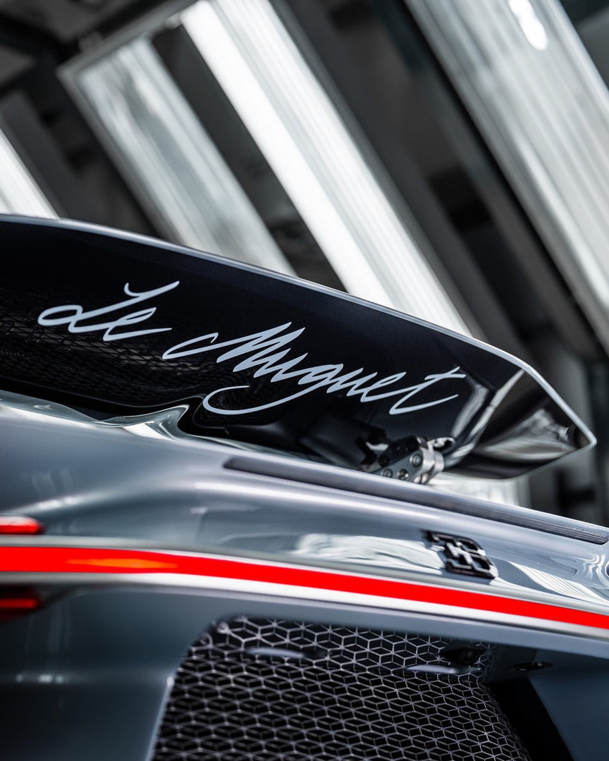 PREORDER HH Model x Miniature Planet 1:18 Bugatti Chiron Super Sport 'Le Muguet' (Exclusive Model)