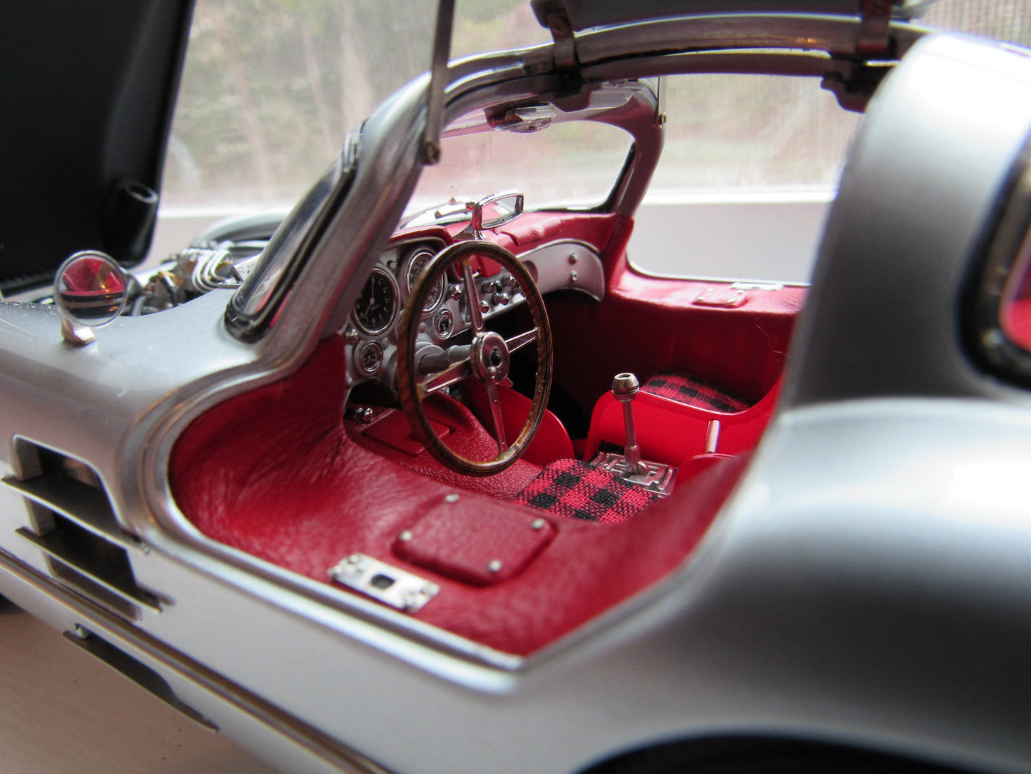 CMC Models 1:18 Mercedes-Benz 300 SLR Coupé, 1955, (Red interior)