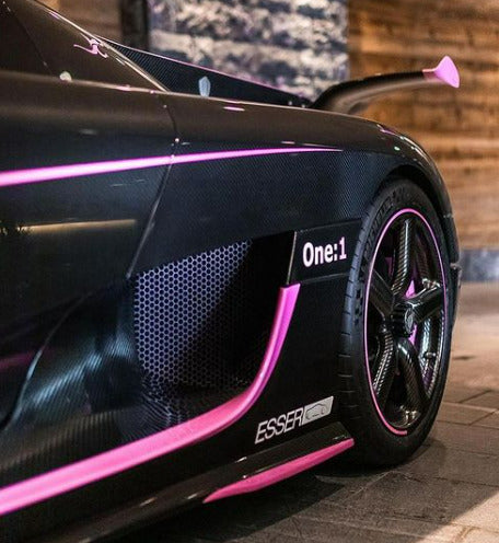 PRE-ORDER VMB 1:18 Koenigsegg One:1 JC (Carbon/Pink) - Exclusive Model