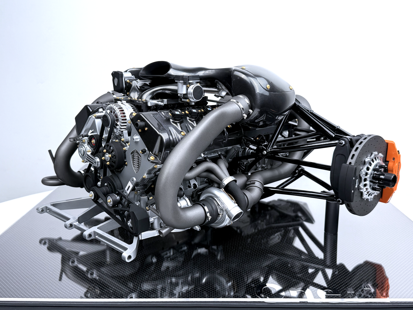 Frontiart 1:4 Koenigsegg One:1 'Engine Model'