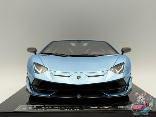 Ultra Unique x Runner 1:18 Lamborghini Aventador SVJ Roadster (Ice Blue) #01/15