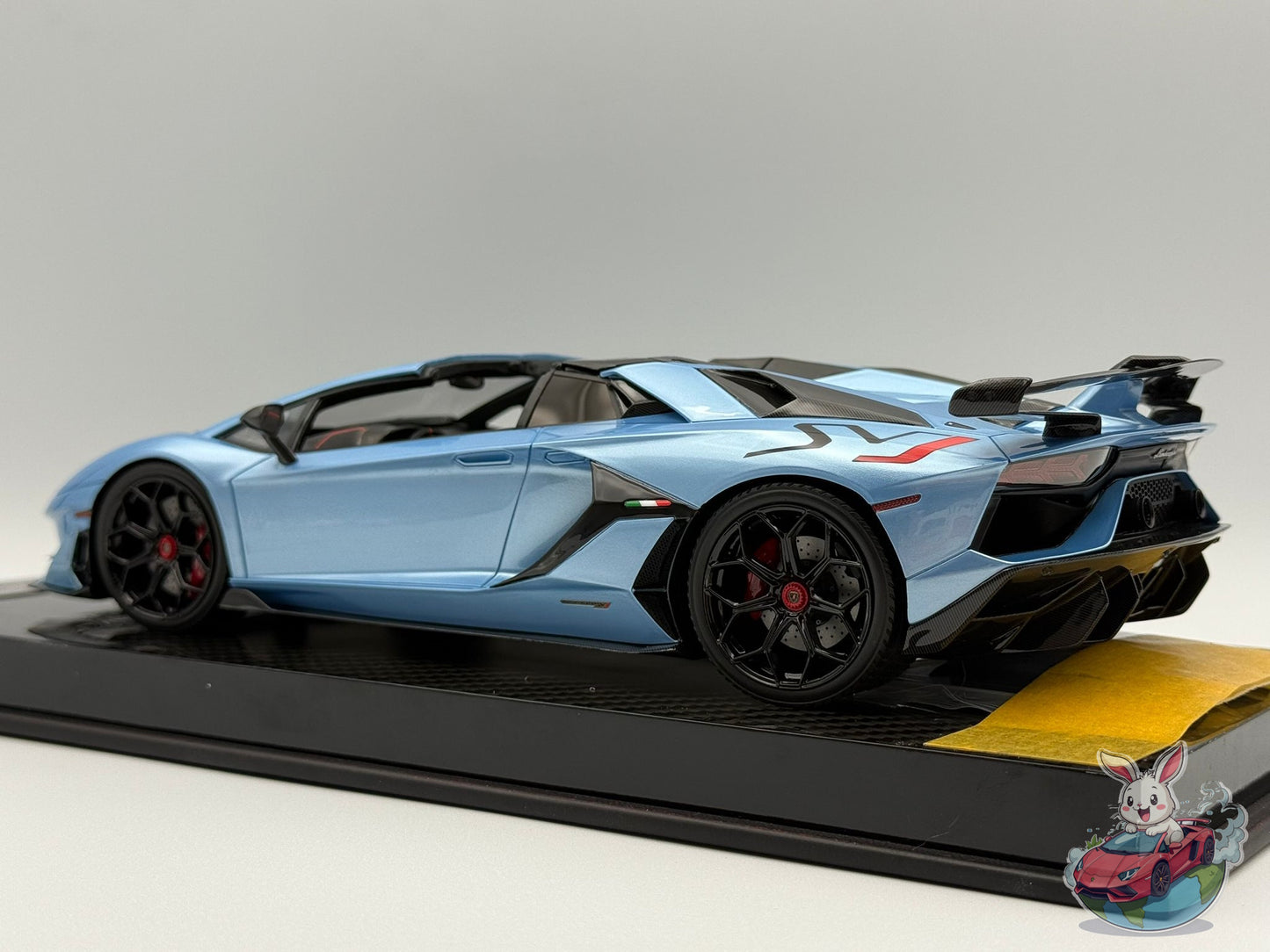 Ultra Unique x Runner 1:18 Lamborghini Aventador SVJ Roadster (Ice Blue) #01/15