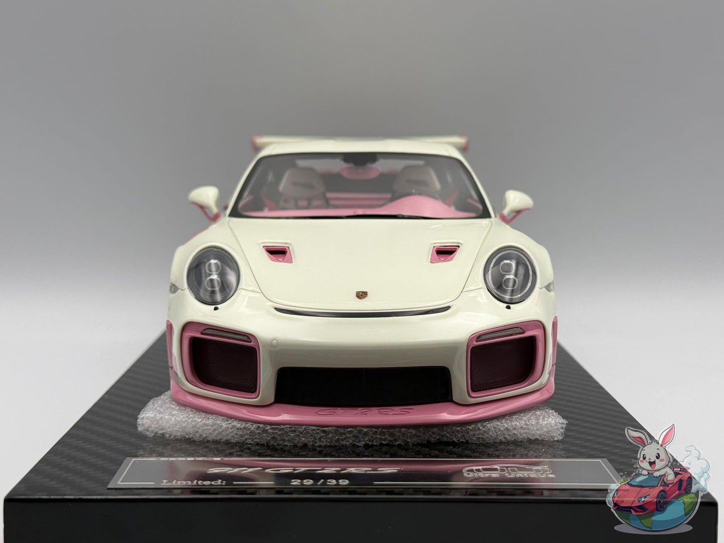 Ultra Unique x Runner 1:18 Porsche 911 GT2 RS (White/Pink - Glow)