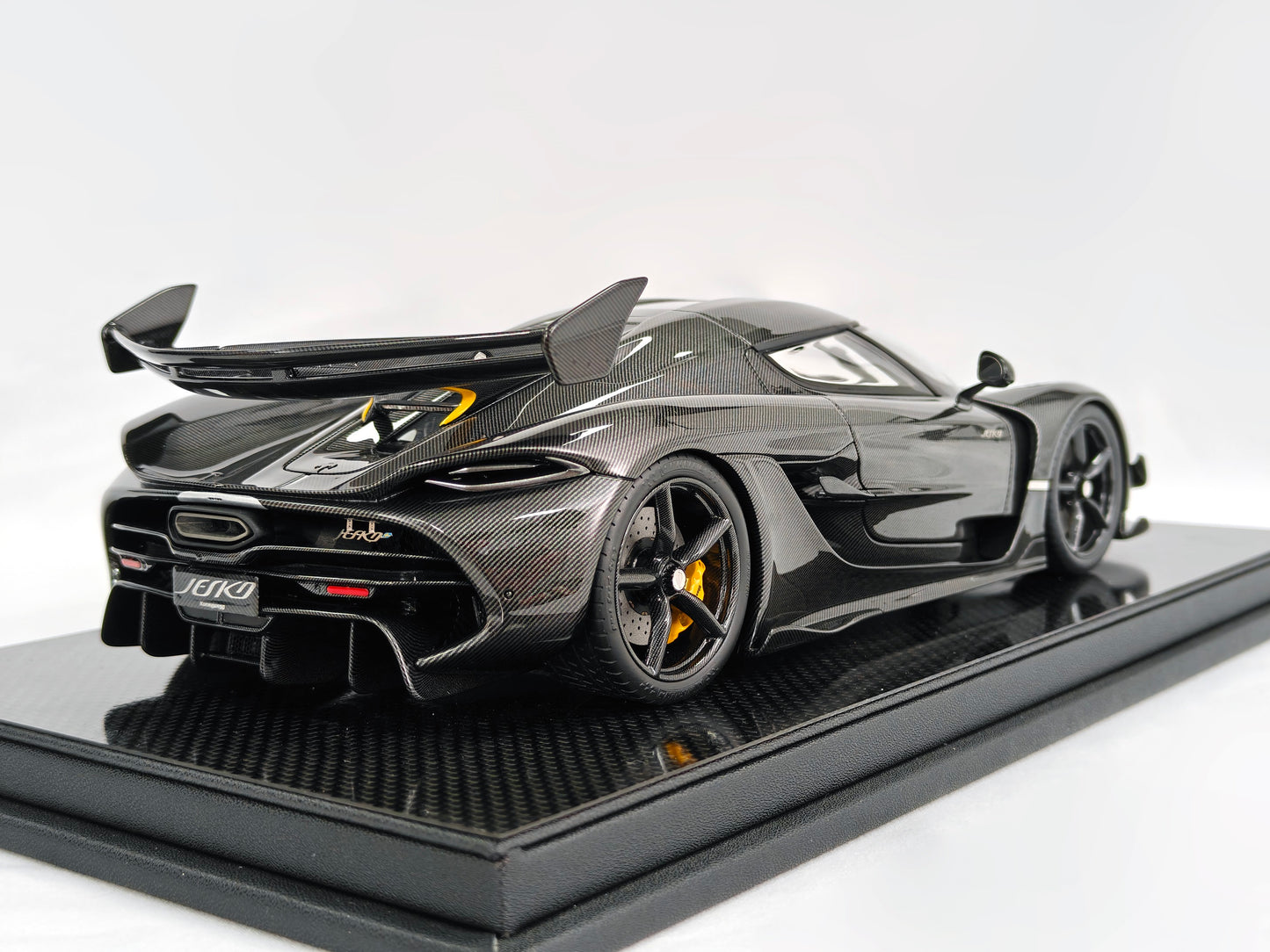 Frontiart 1:18 Koenigsegg Jesko (Clear Carbon Fiber)