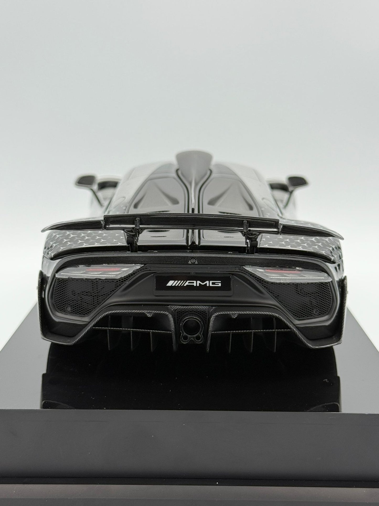 Amalgam 1:18 Mercedes-Benz AMG One