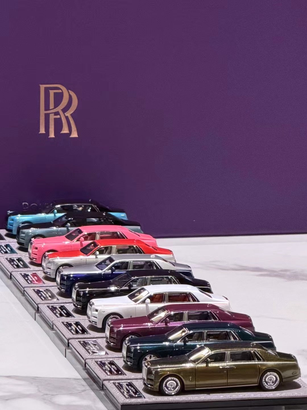 Henson & Heaven 1:64 Rolls-Royce Phantom Series II