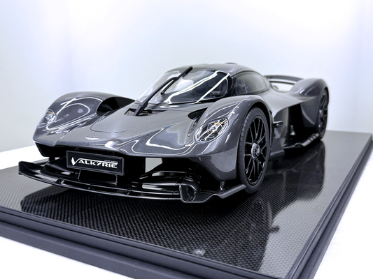 Frontiart 1:8 Aston Martin Valkyrie (Full Carbon)