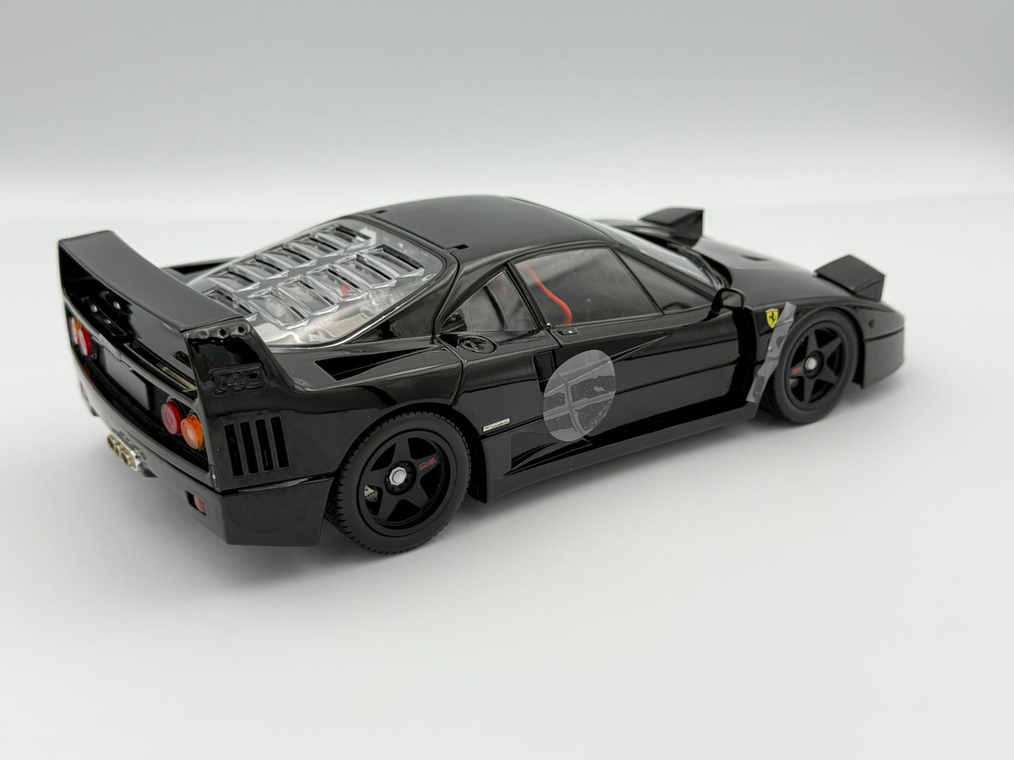Kyosho 1:18 Ferrari F40 (Black)