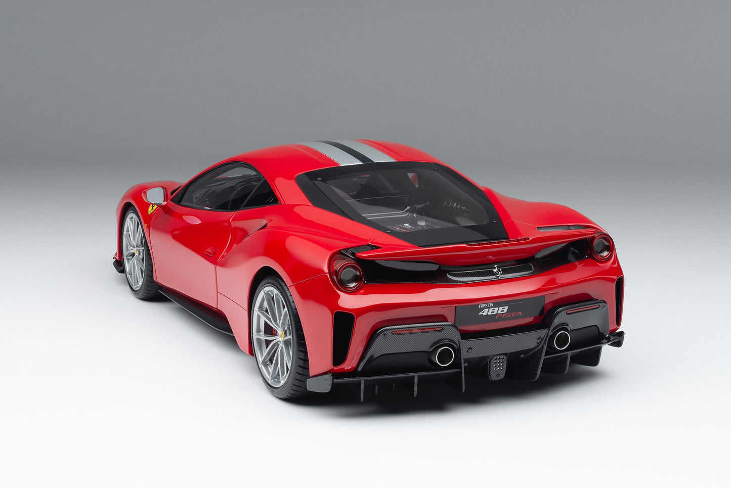 Amalgam 1:8 Ferrari 488 Pista