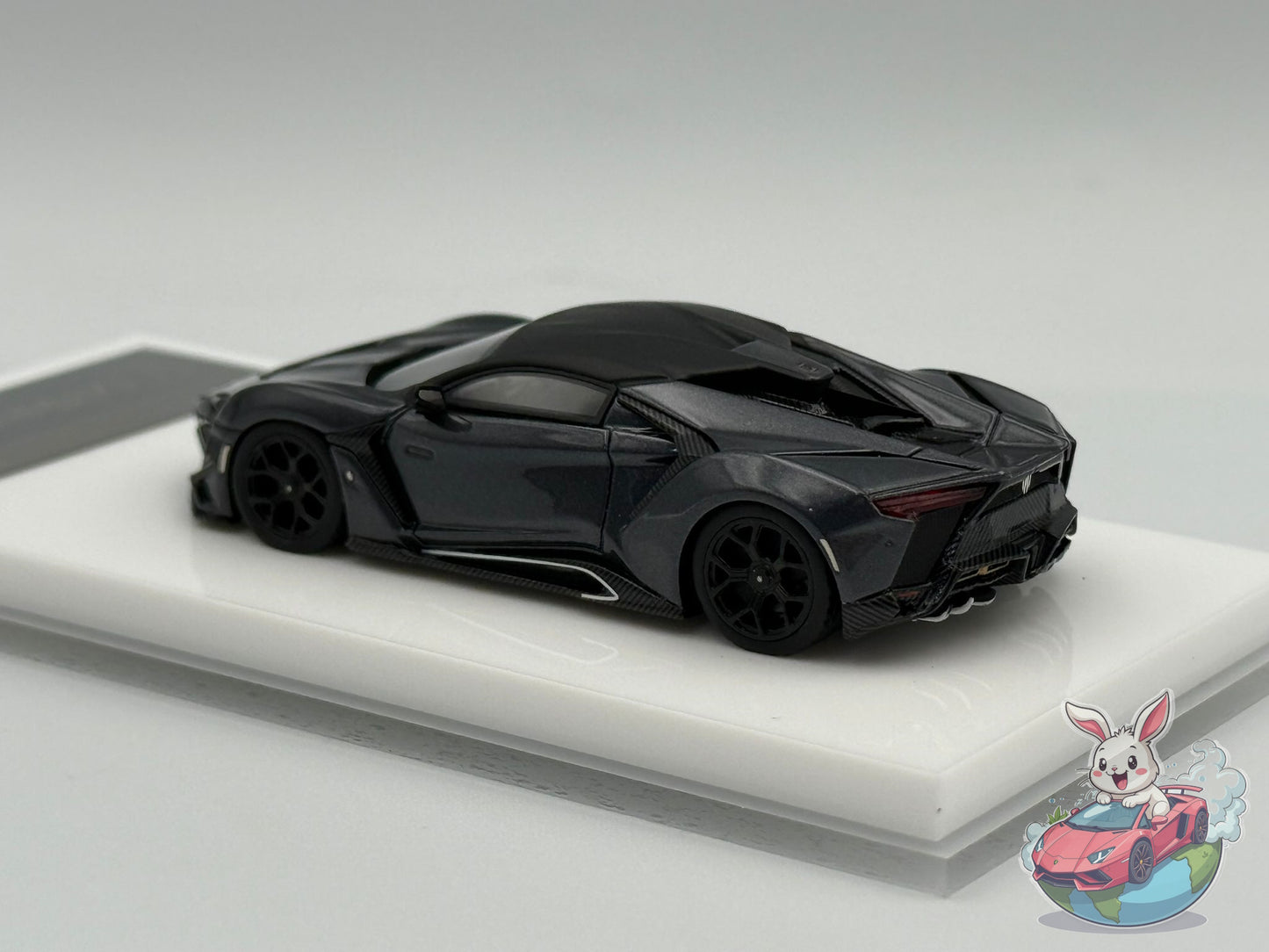 VMB 1:64 Fenyr Supersport (Silver Black + Matte Black)