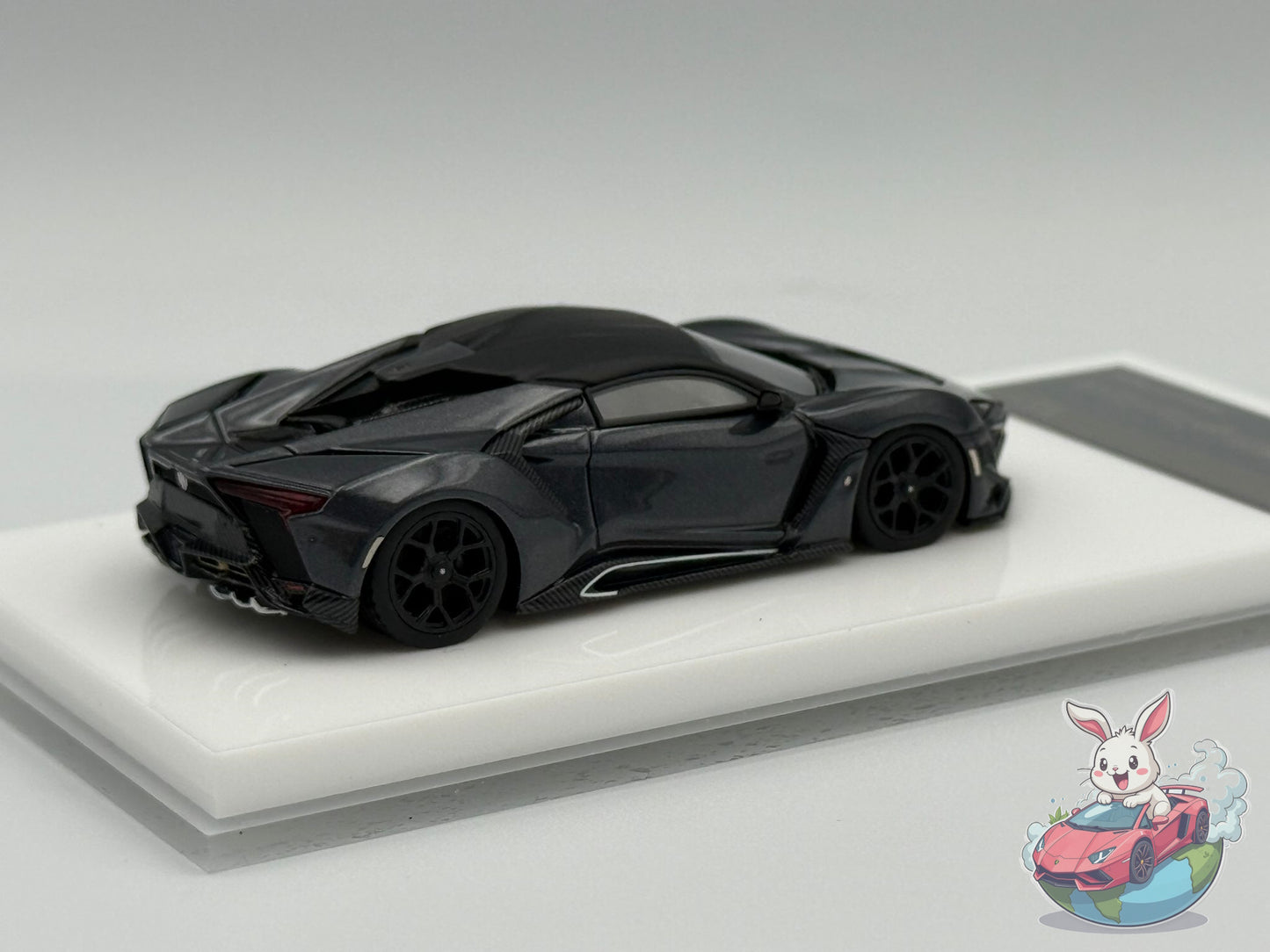 VMB 1:64 Fenyr Supersport (Silver Black + Matte Black)