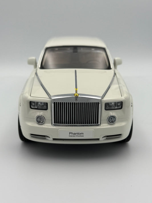 Kyosho 1:18 Rolls-Royce Phantom EWB (English White)