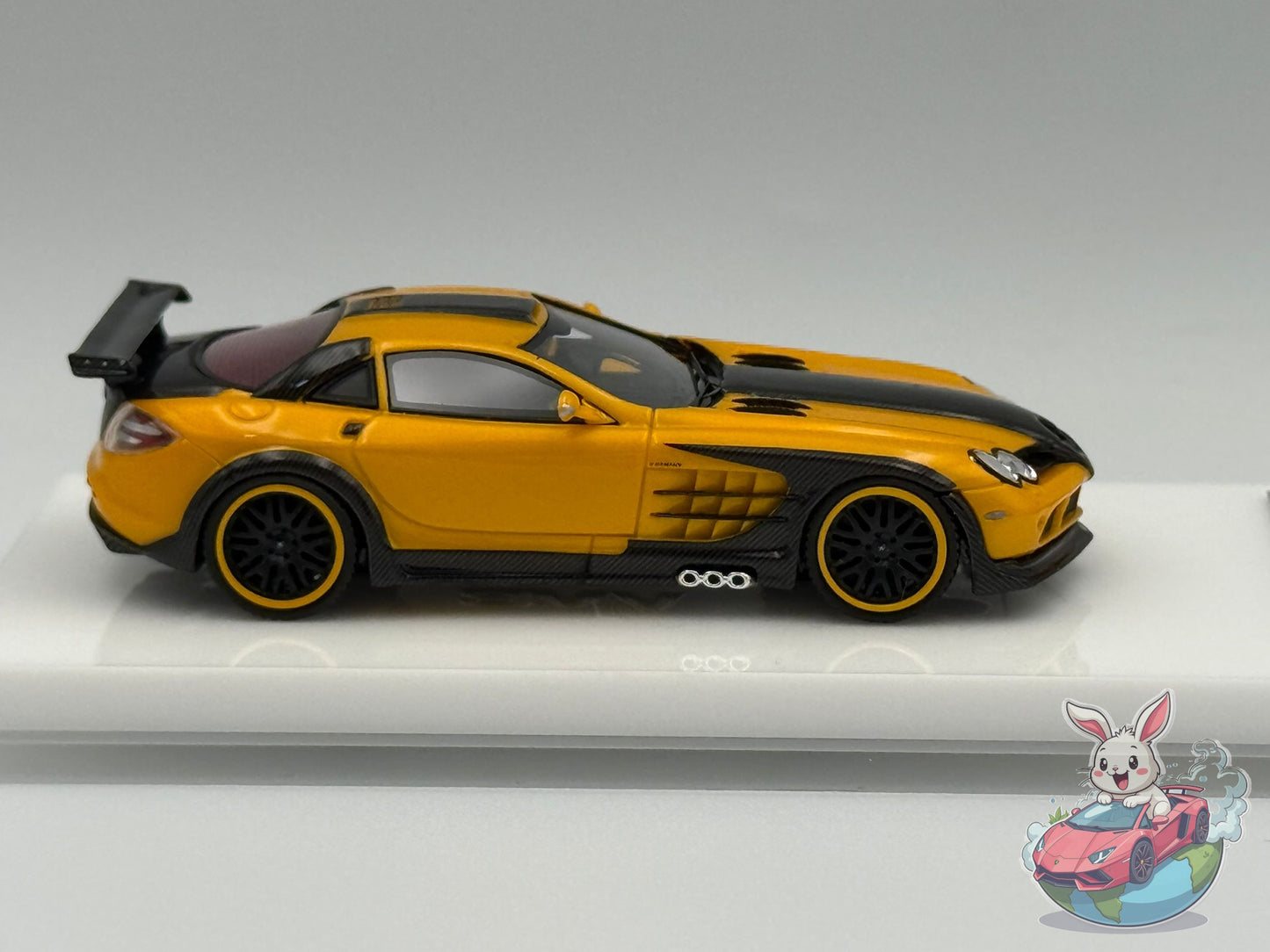 VMB 1:64 Hamann SLR (Yellow/Carbon)