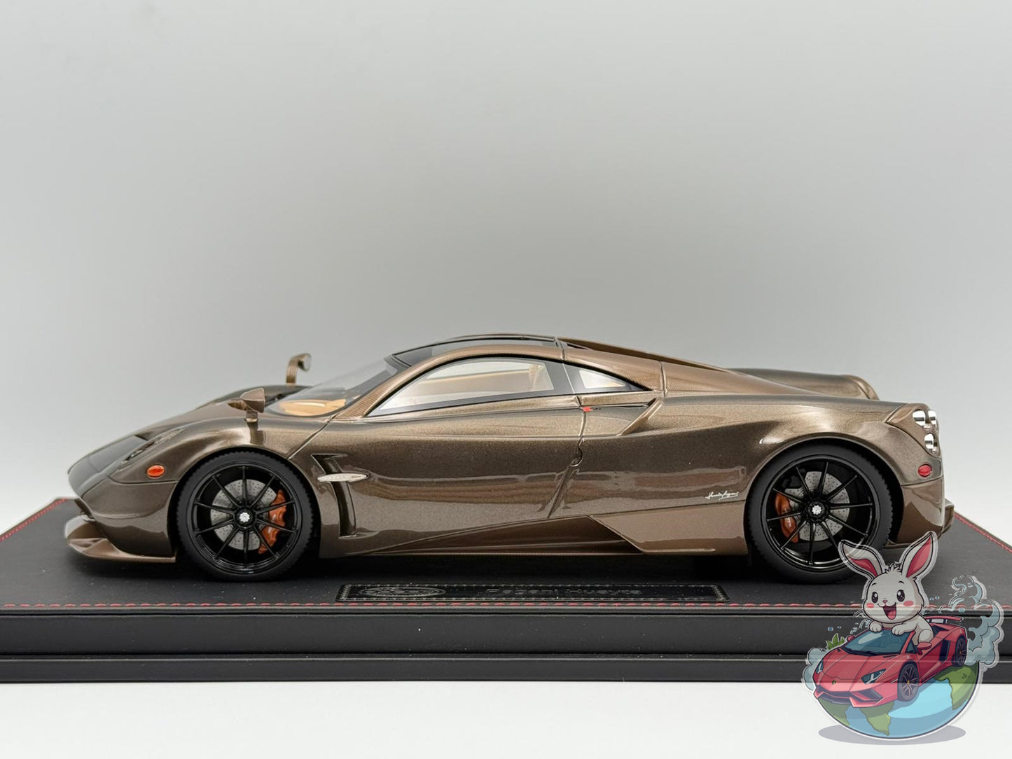 GL Model 1:18 Pagani Huayra Hermes (Brown Carbon Fiber)