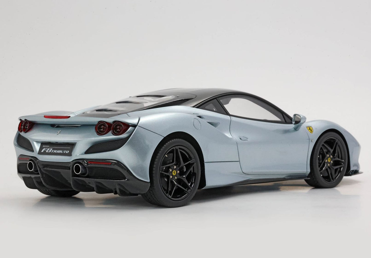 BBR 1:18 Ferrari F8 Tributo (Grigio Titanio/Grigio Medio Roof)