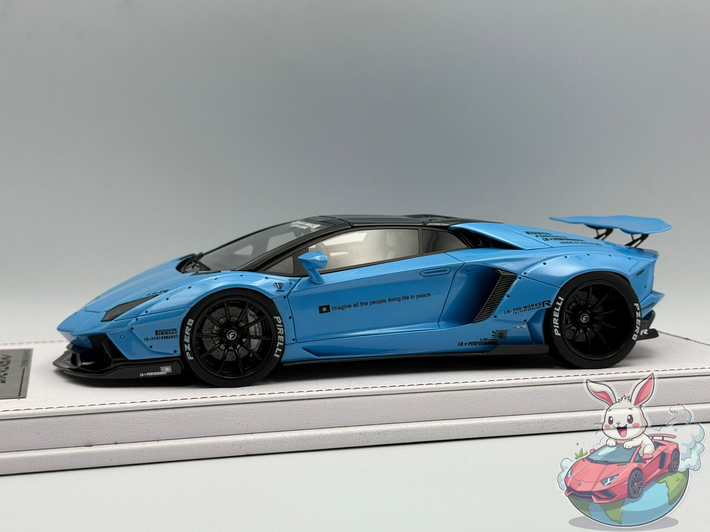GL Models 1:18 Lamborghini Aventador Roadster LBWK (Blue)