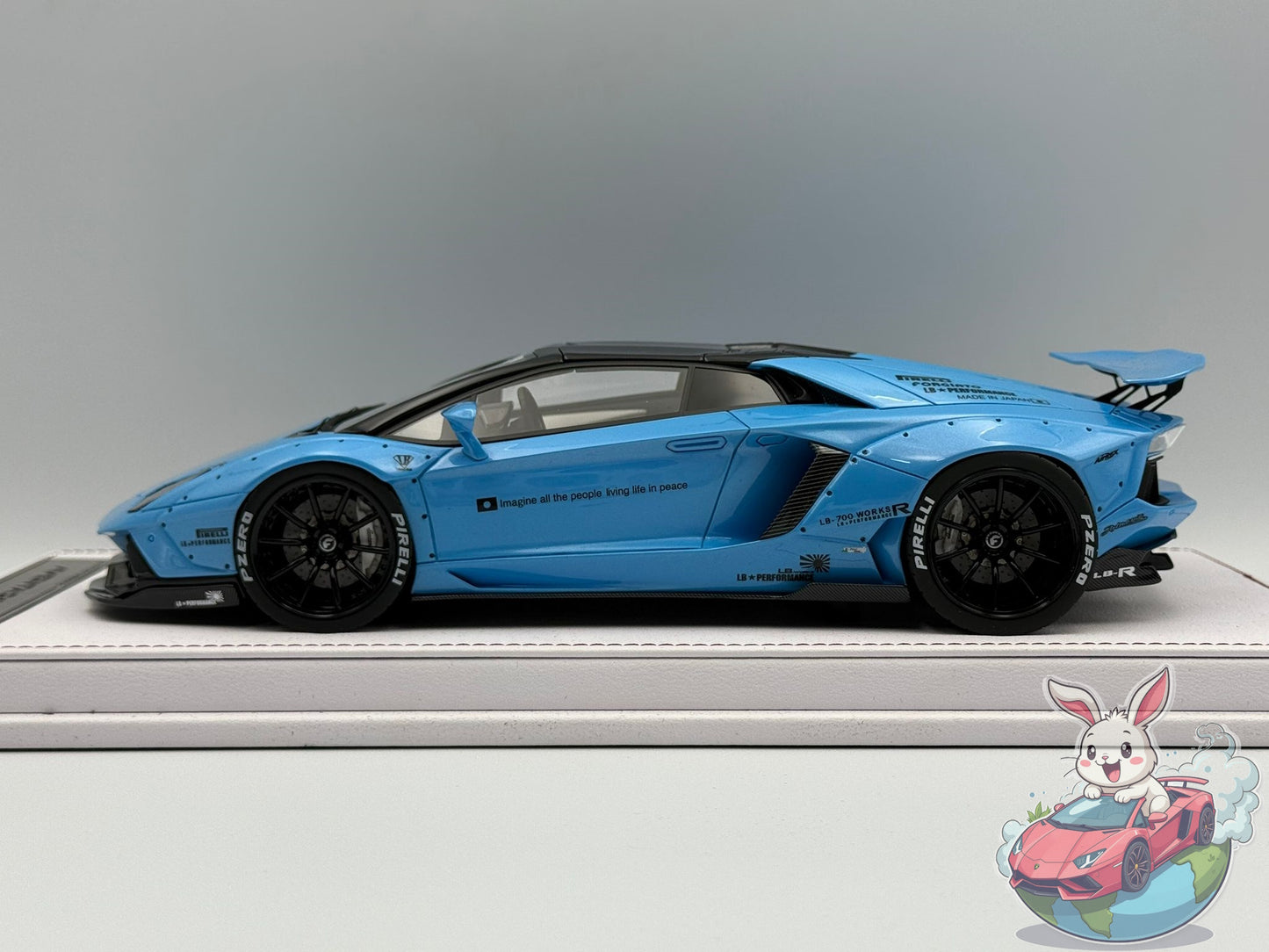 GL Models 1:18 Lamborghini Aventador Roadster LBWK (Blue)