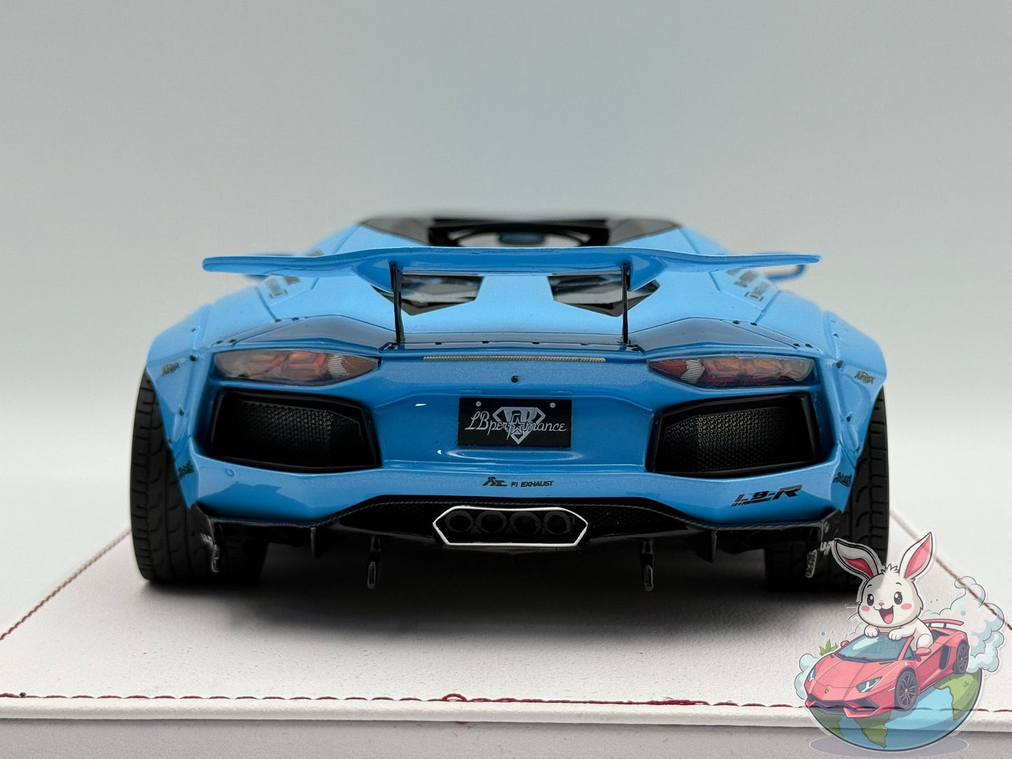 GL Models 1:18 Lamborghini Aventador Roadster LBWK (Blue)