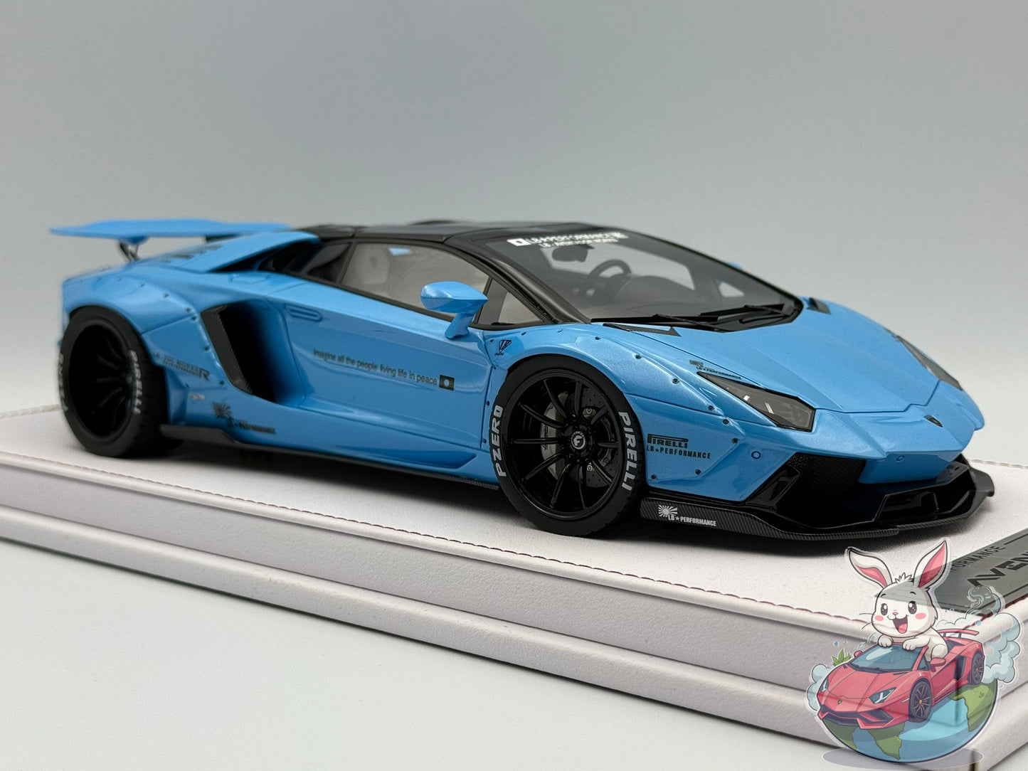 GL Models 1:18 Lamborghini Aventador Roadster LBWK (Blue)