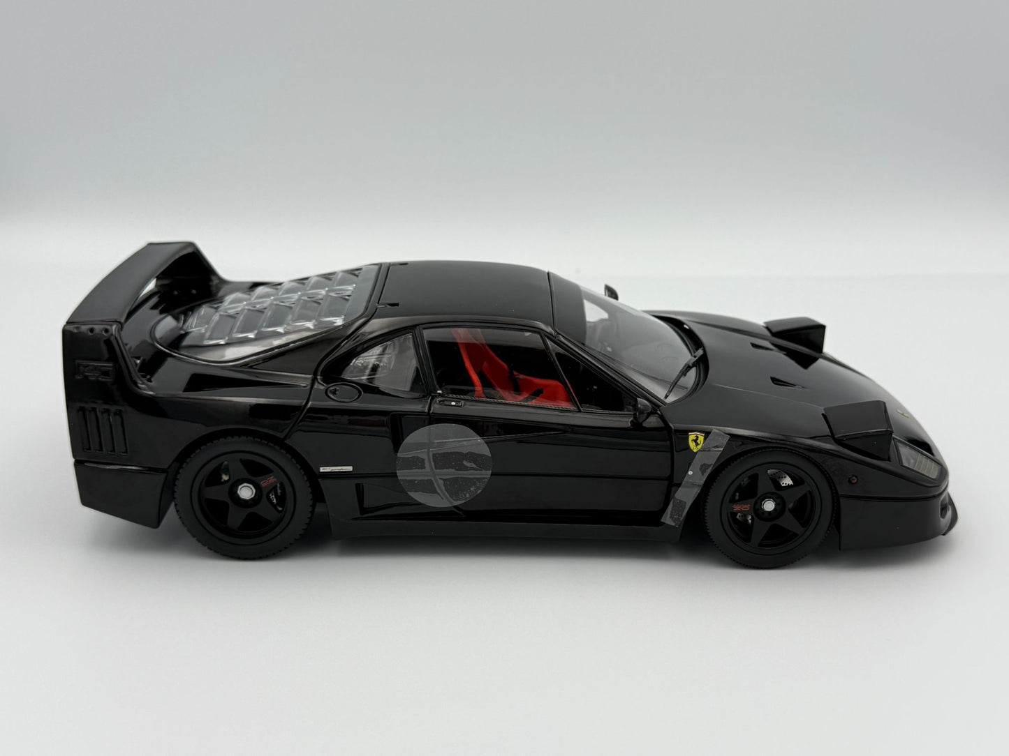 Kyosho 1:18 Ferrari F40 (Black)