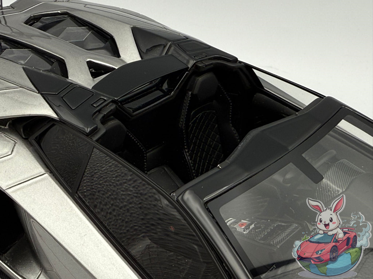 GL Models 1:18 Lamborghini Aventador Roadster LBWK (Silver)