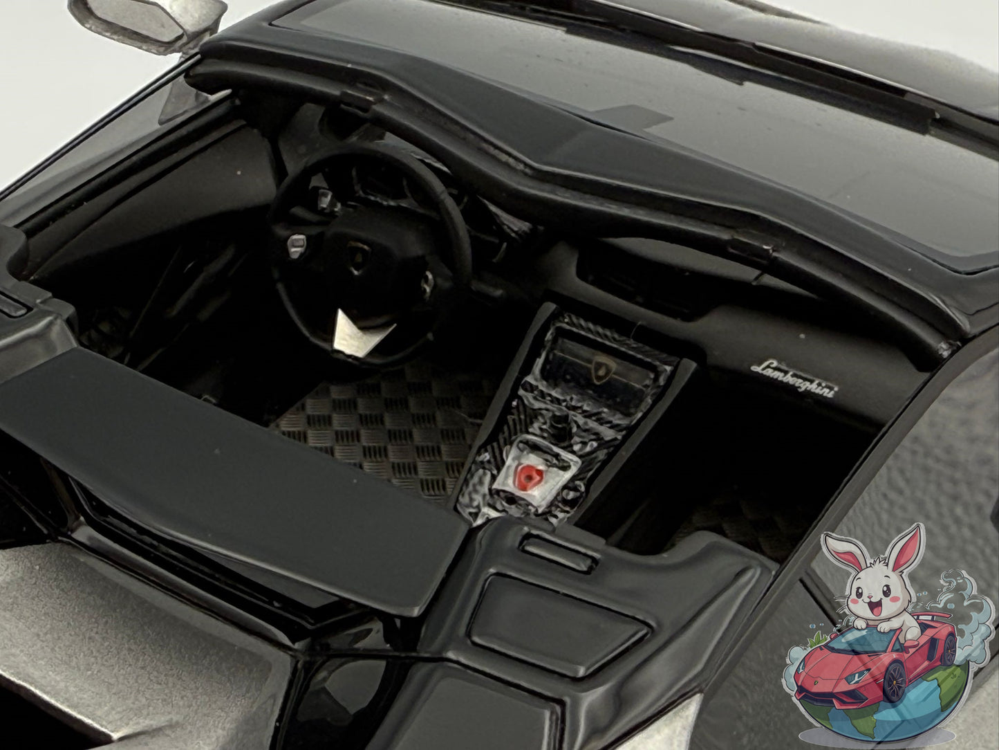 GL Models 1:18 Lamborghini Aventador Roadster LBWK (Silver)