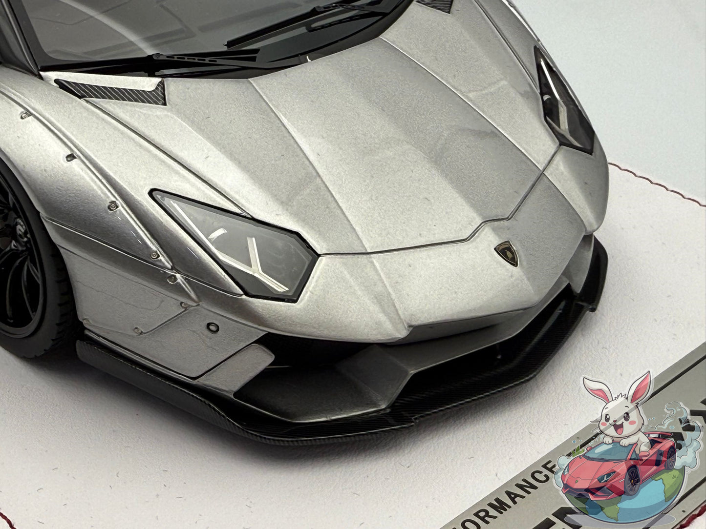 GL Models 1:18 Lamborghini Aventador Roadster LBWK (Silver)