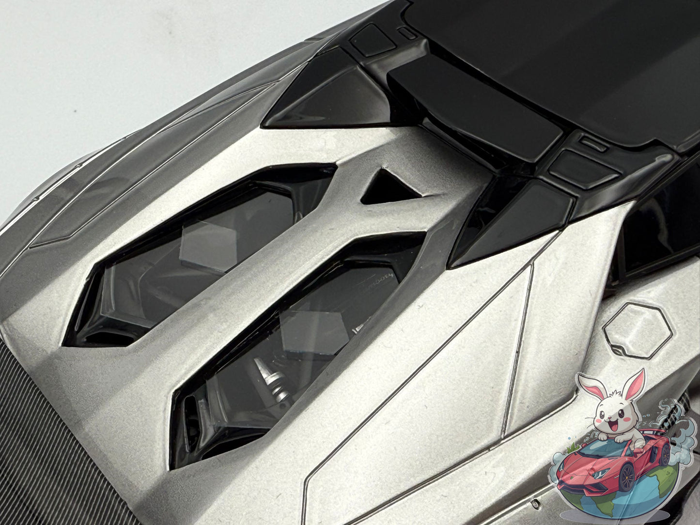 GL Models 1:18 Lamborghini Aventador Roadster LBWK (Silver)