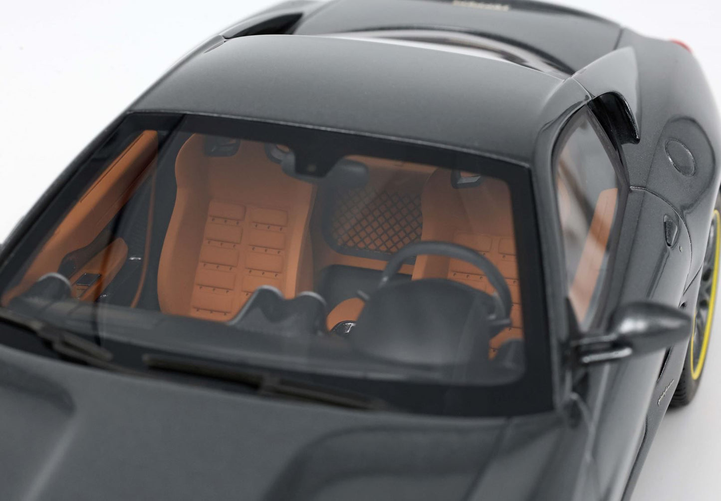 PREORDER BBR 1:18 Ferrari 599 GTB Fiorano 2006 (Automatic Gear) - Grigio Silverstone