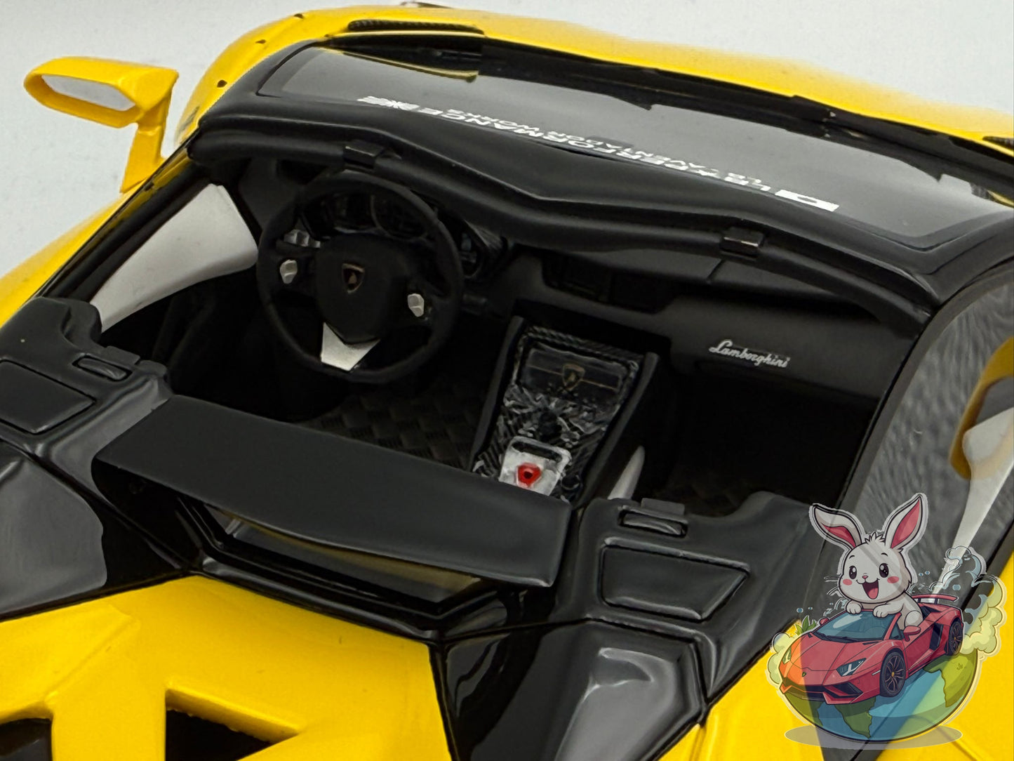GL Models 1:18 Lamborghini Aventador Roadster LBWK (Yellow)