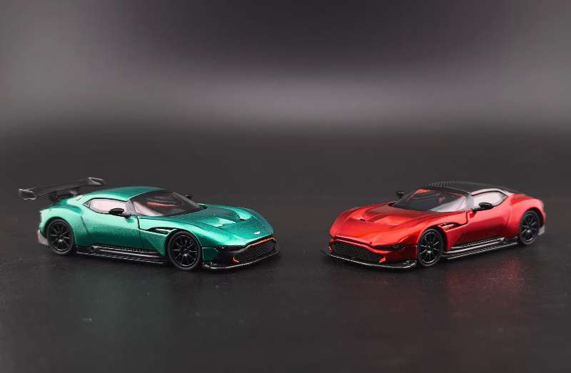 PREORDER Fine Works 1:64 Aston Martin Vulcan ‘Open Bonnet’