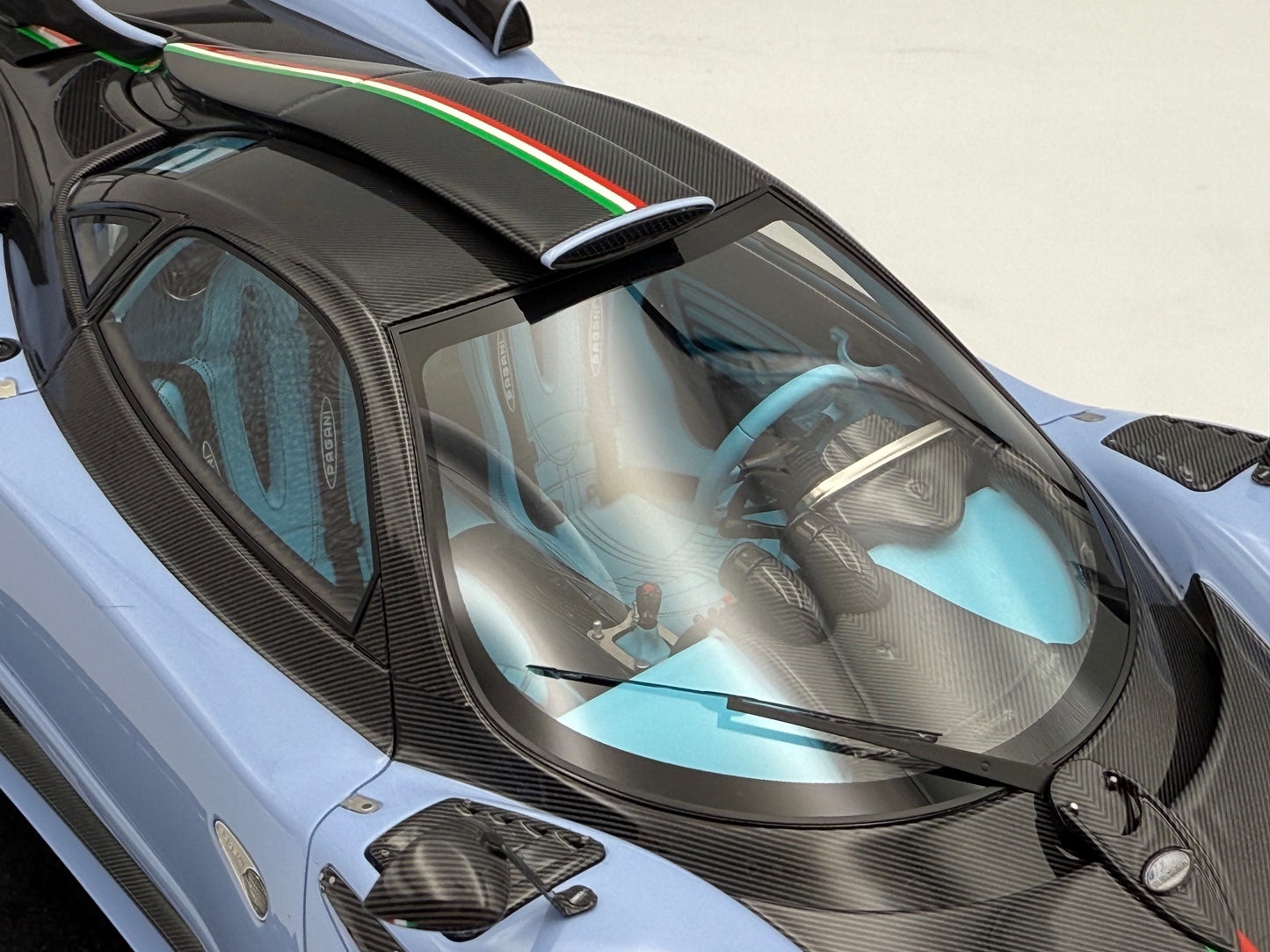 Henson & Heaven 1:18 Pagani Zonda 760RS (Baby Blue)