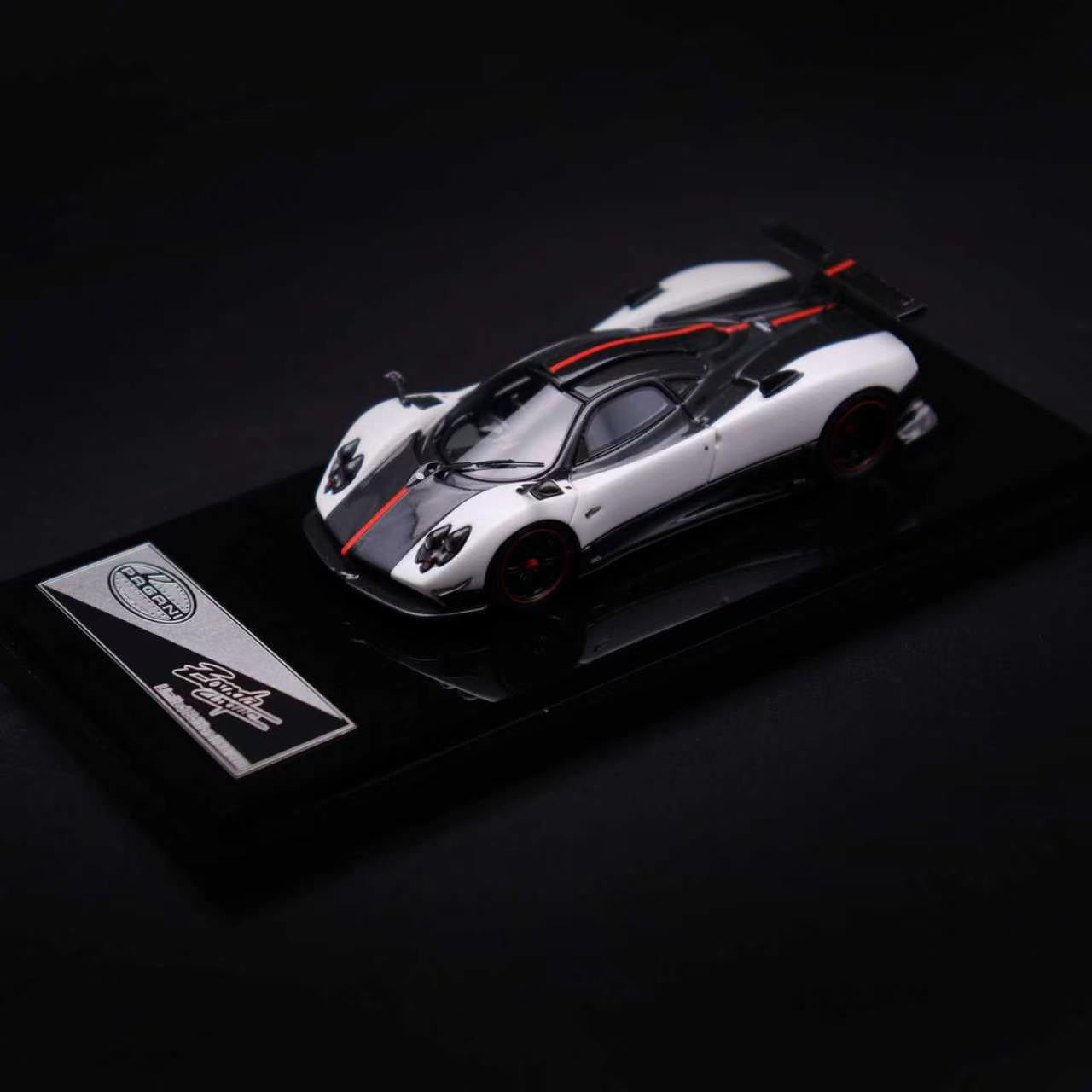Sakura Model 1:64 Pagani Zonda Cinque (White/Red) ‘RHD’