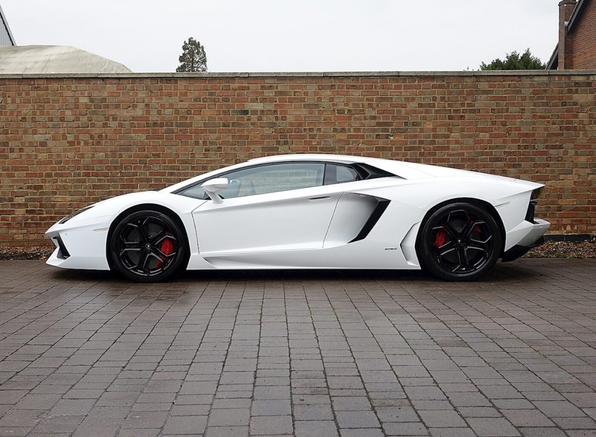 PREORDER VMB 1:18 Lamborghini Aventador LP700-4