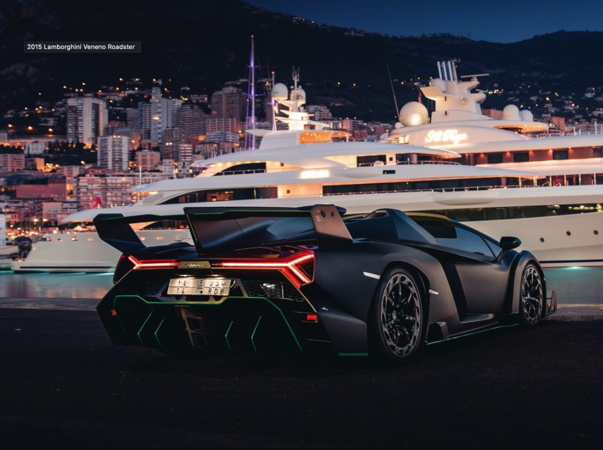 PREORDER HH Model 1:18 Lamborghini Veneno Roadster (Macau Show - Matte Black/Green)
