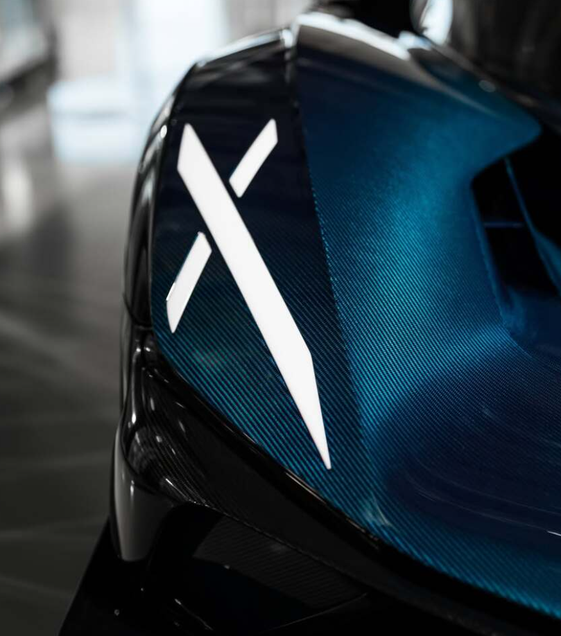 PREORDER HH Model 1:18 Bugatti Bolide (Deep Blue/Blue Carbon)