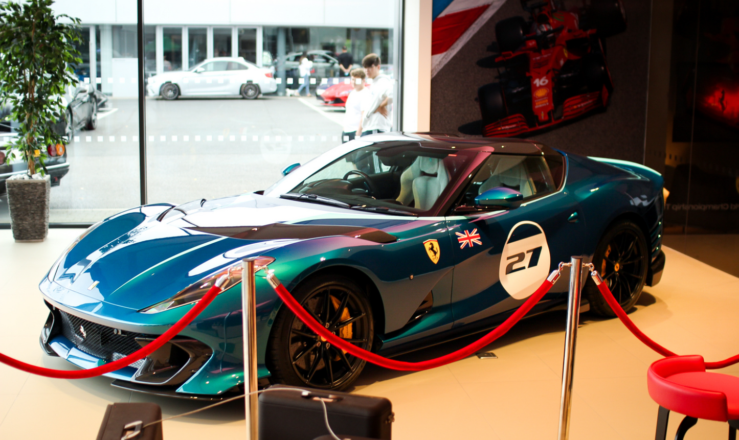 PREORDER Henson & Heaven 1:18 Ferrari 812 Competizione (Blu Capri Lucido)