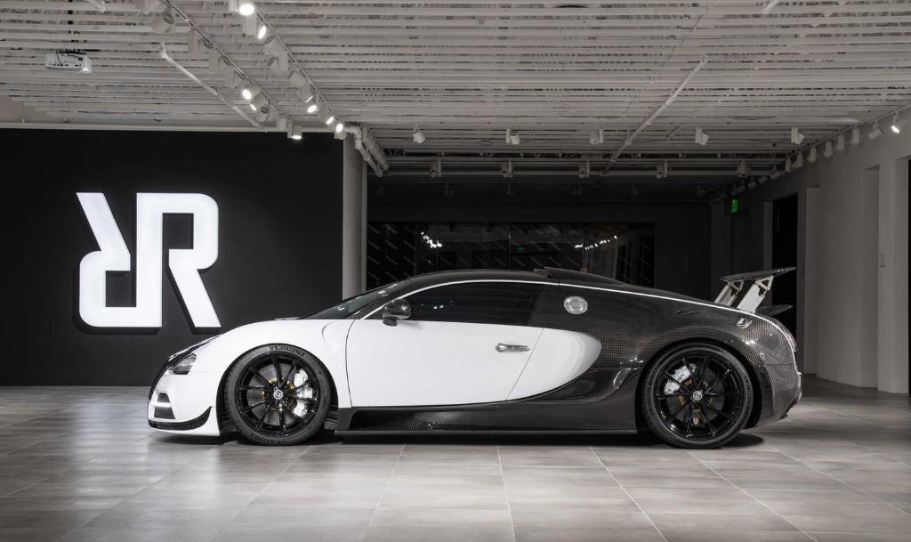 PREORDER VMB x Miniature Planet 1:18 Bugatti Veyron MANSORY Vivere (White/Carbon)