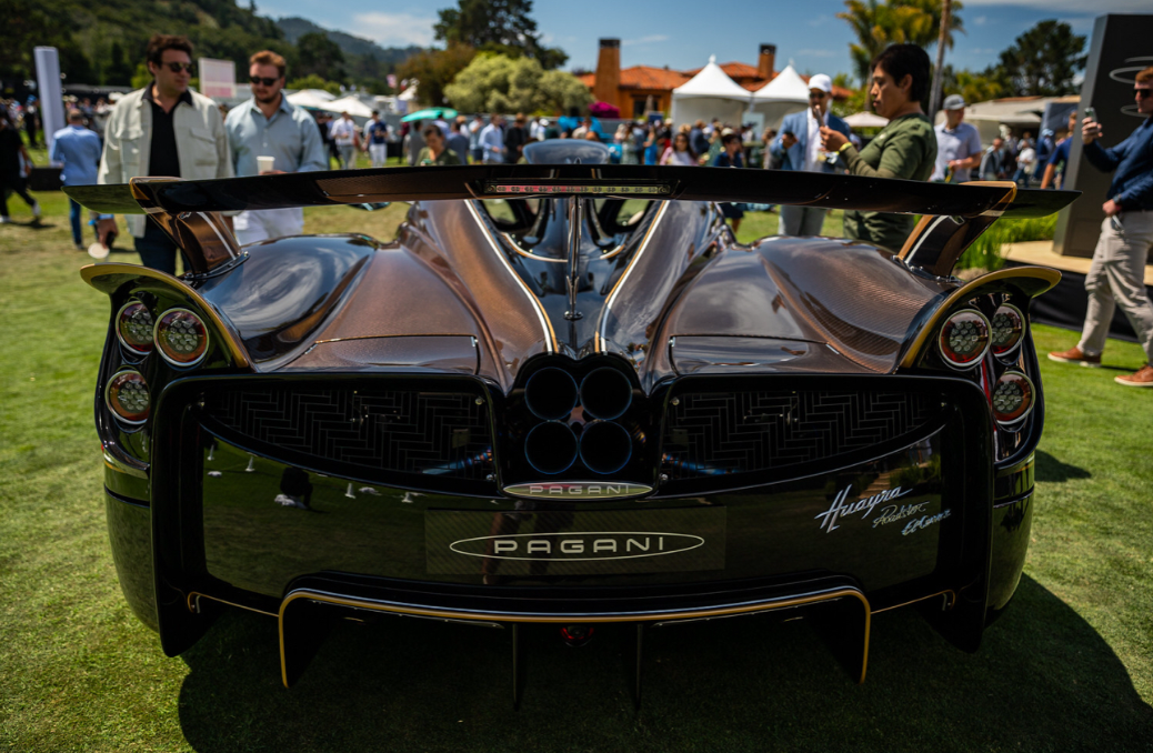 PREORDER Henson & Heaven 1:18 Pagani Huayra Roadster El Chavez