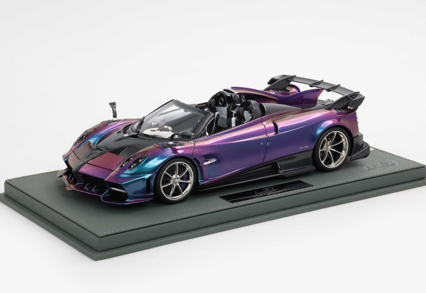 PREORDER BBR 1:18 Pagani Imola Roadster (Chameleon)