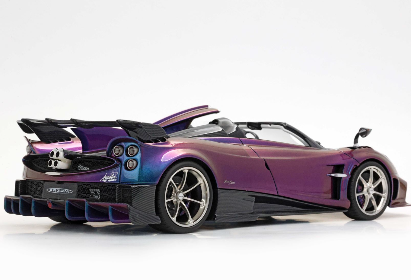 PREORDER BBR 1:18 Pagani Imola Roadster (Chameleon)