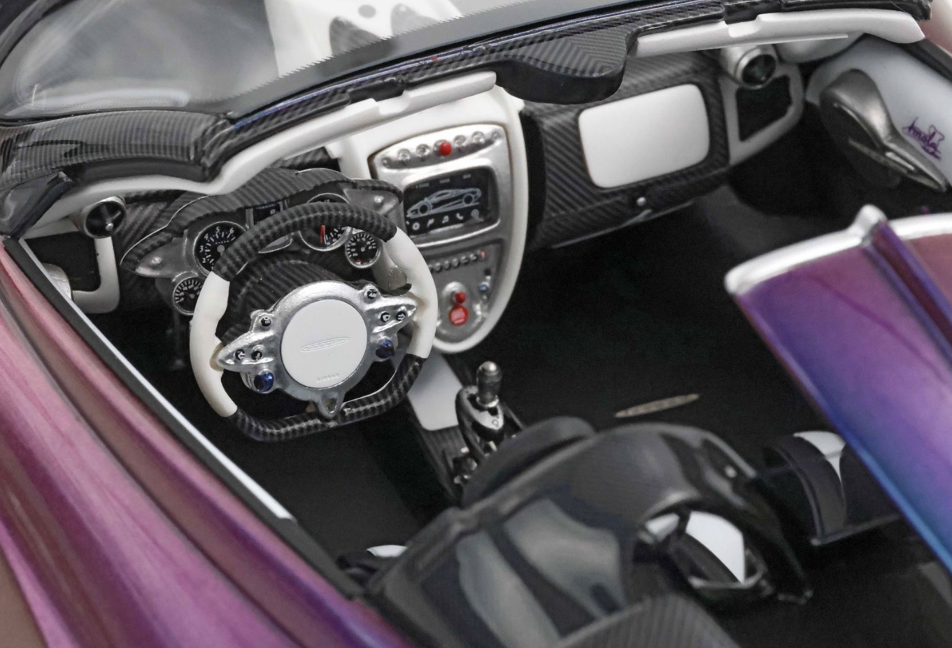 PREORDER BBR 1:18 Pagani Imola Roadster (Chameleon)